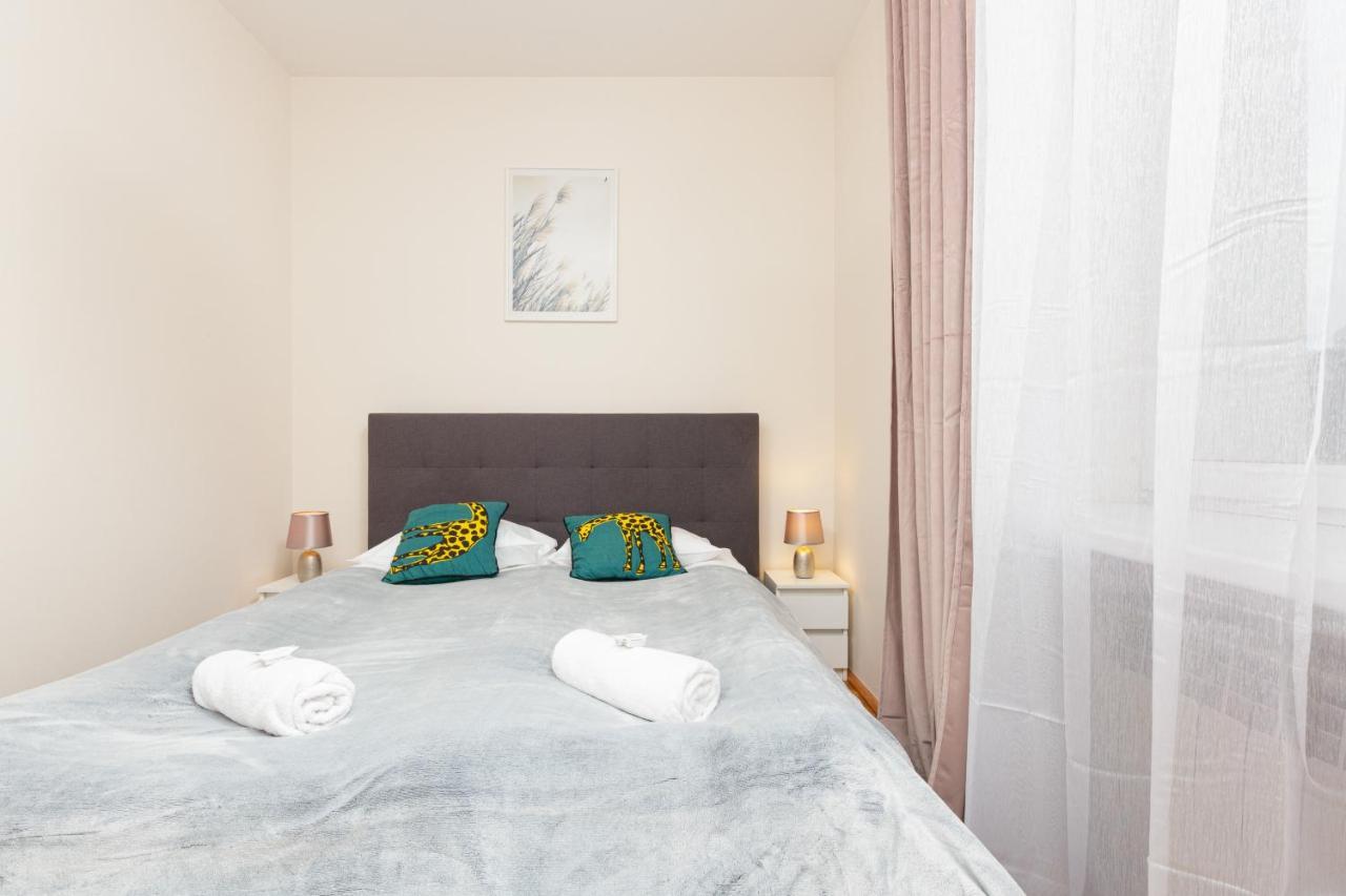 City Center Apartment Elektoralna By Noclegi Renters Warsaw Ngoại thất bức ảnh