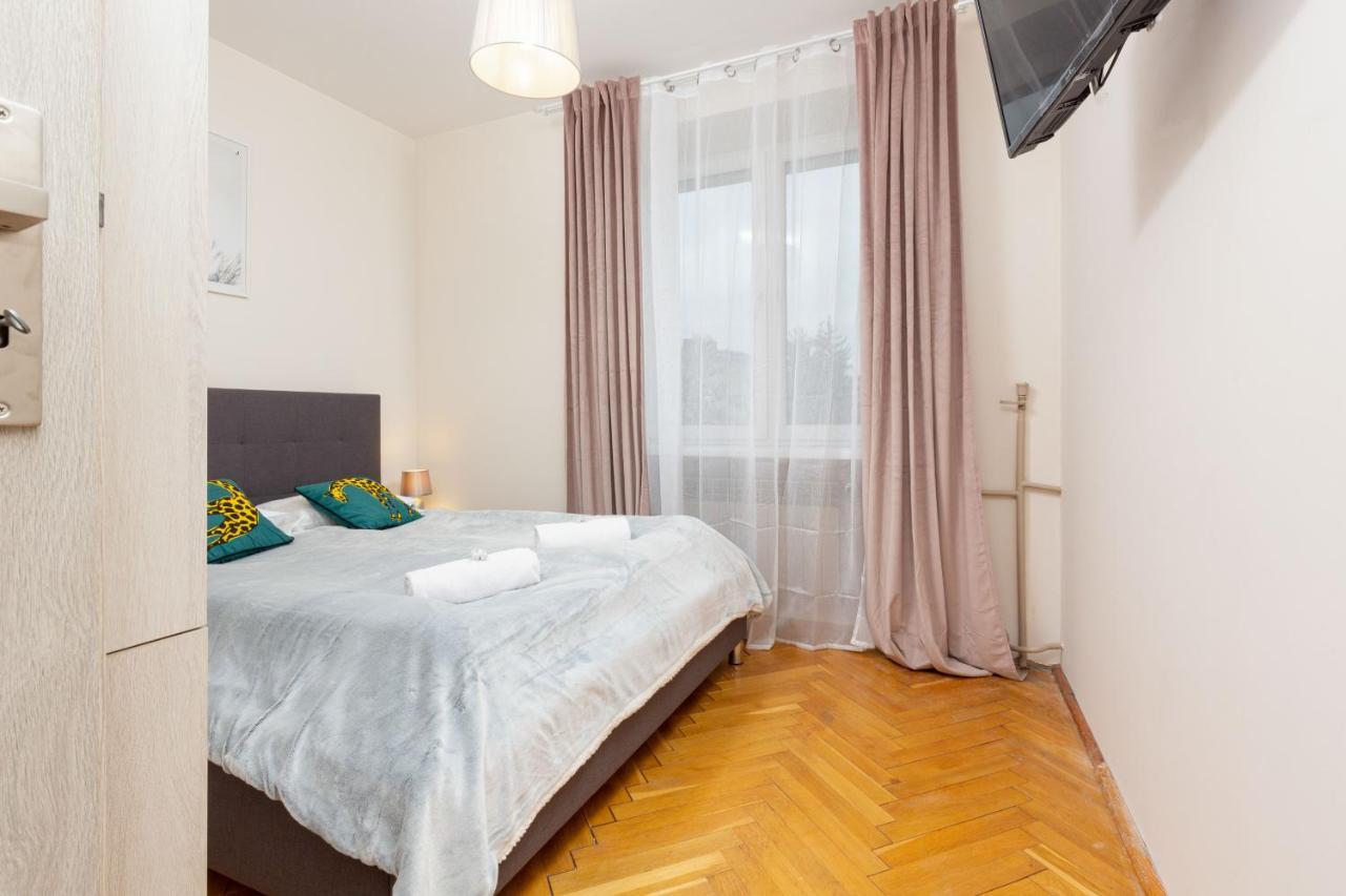 City Center Apartment Elektoralna By Noclegi Renters Warsaw Ngoại thất bức ảnh